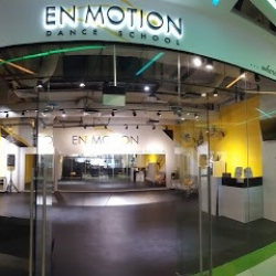En Motion Dance School