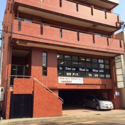 ダンススタジオミヤザキ