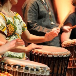 柳田知子 スクール・オブ・アフリカンダンス