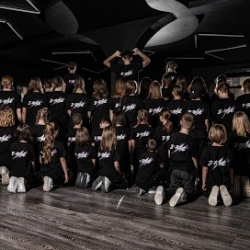 Школа танцев 'Будь собой'