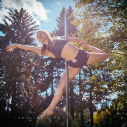 Hell Yeeeah Pole Dance Studio