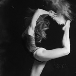 Butterfly - танцевальная студия Pole Dance и стретчинг в Атырау