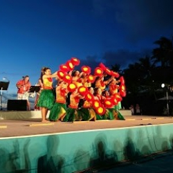 アロハ・カマアイナ・フラスタジオ