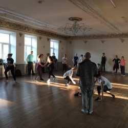 Low Air Dance School