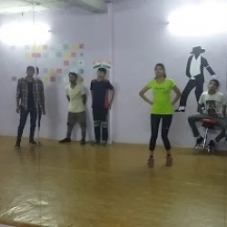 Dancer's World (Academy Of Dance)