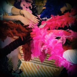 Cours Burlesque pour Bachelorette de Oui Oui