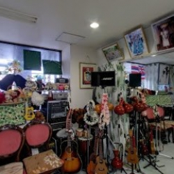 レイ・ハナフラスクール