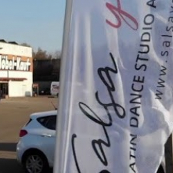 Salsa y Sabor - Latin Dance Studio Alejandro Dueñas