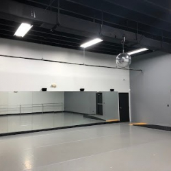 Scarlett's Center Stage