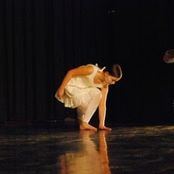 Schule für Tanz & Bewegung