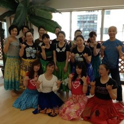 フラ ハラウ ケ オル マカニ カ ウヒヴァイ オ カ アイナ