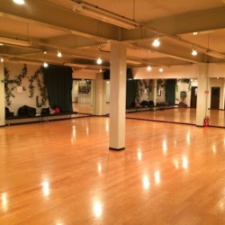 ダンススタジオＤ