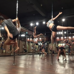 ポールダンスフィットネススタジオSweetpi-A(スイートピア)大阪梅田スタジオ