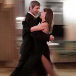 Tango im Fluß ... , die Schule für Tango Argentino