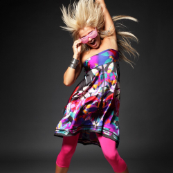 Инструктор Zumba с 8-летним опытом для фитнес-студ