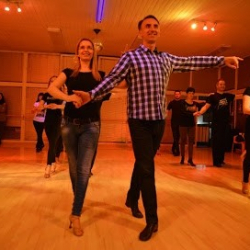 Plesna škola Aurora