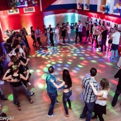 DĄBSCY DANCE STUDIO - Casa de la DANZA